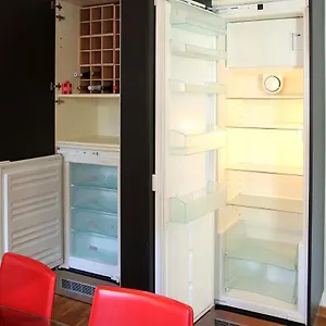 https://samuel.hotelslidodijesolo.com