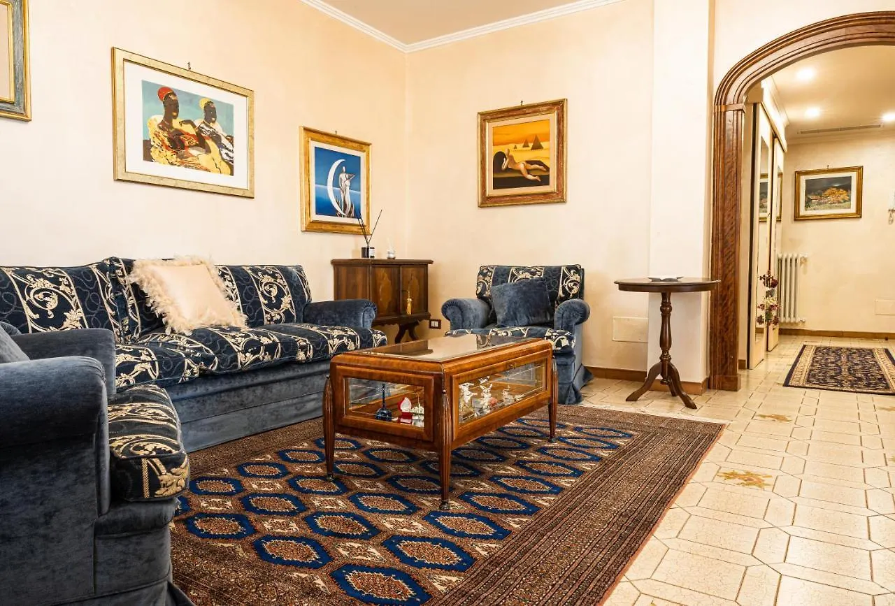 Quinto Piano Apartment Rome