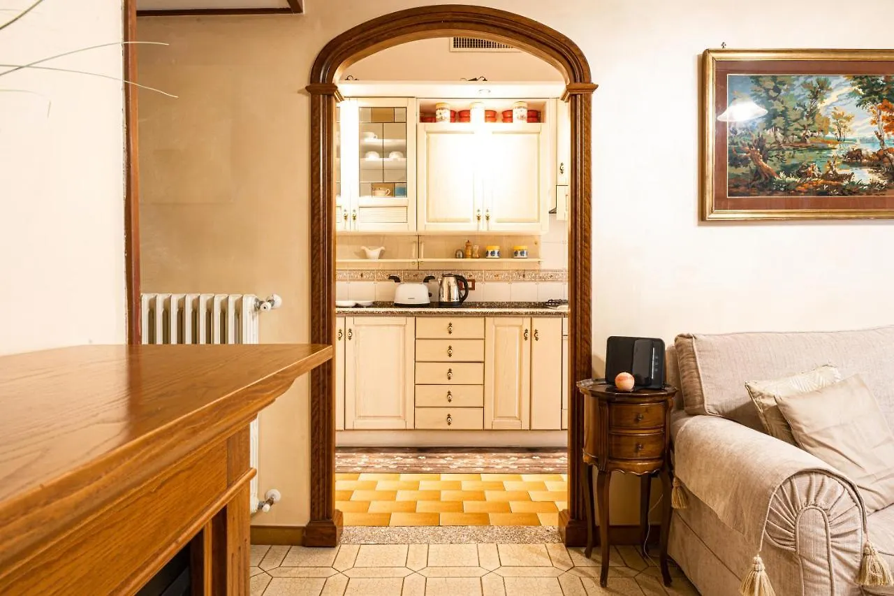 Quinto Piano Apartment Rome